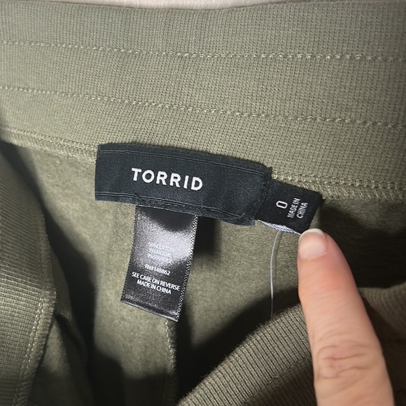 NWT TORRID Olive Green Cozy Fleece Flare Sweat Pants Size 0/Large - Picture 6 of 11